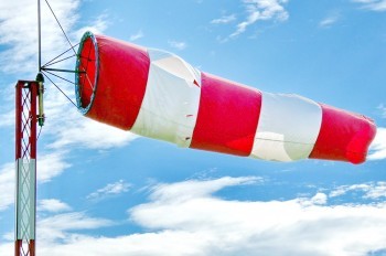 В Чехии объявлено предупреждение о сильном ветре