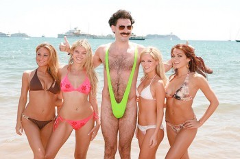 «Настоящий» Борат готов заплатить штраф за задержанных в Казахстане чехов