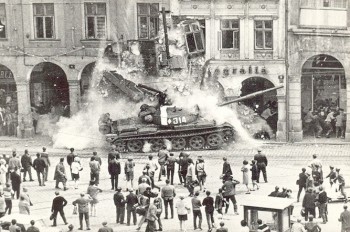 Президент Чехии резко осудил статью «Звезды» о «спасительной оккупации» 1968 года