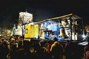 По Праге будет колесить рождественский карильон: график остановок