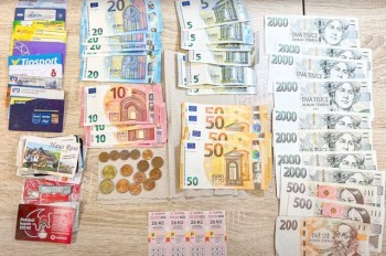 Житель Пльзеня нашел бумажник с крупной суммой и отнес его в полицию