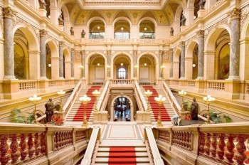 В воскресенье Национальный музей в Праге откроется для бесплатного посещения