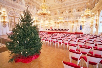 В субботу Пражский Град откроет для бесплатного посещения празднично украшенные парадные залы