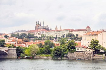 Кассир в Пражском Граде «заработал» на махинациях с билетами 1 млн крон