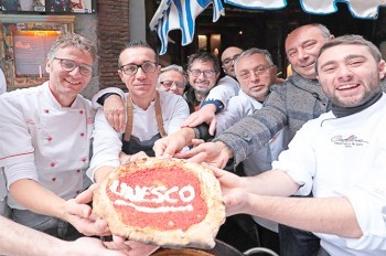 Неаполитанская пицца вошла в список культурного наследия ЮНЕСКО