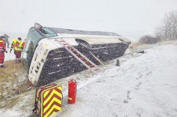 В Чехии перевернулся рейсовый автобус