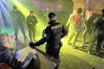 Полиция Праги провела новый рейд в проблемном украинском клубе