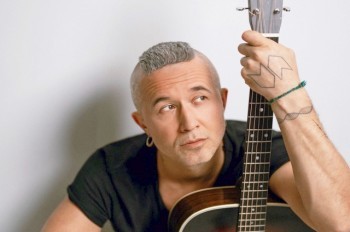 В субботу в Праге состоится рождественский квартирник Сергея Бабкина