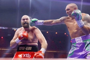Усик победил Фьюри в матче-реванше: видео