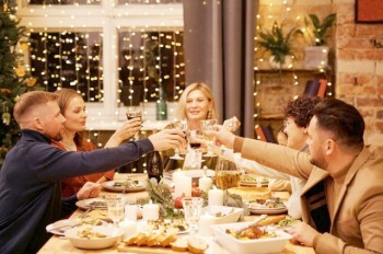 Аналитики сравнили стоимость рождественского ужина в разных странах