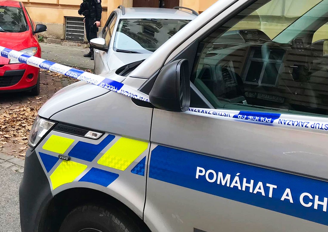 В Чехии на улице зарезали женщину