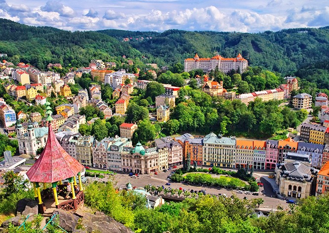 Активисты составили карту «русской недвижимости» в Карловых Варах