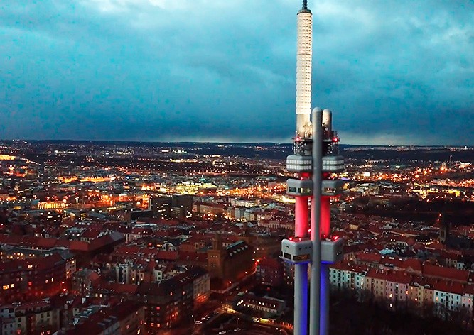 Вечерний Жижков с высоты птичьего полета: видео