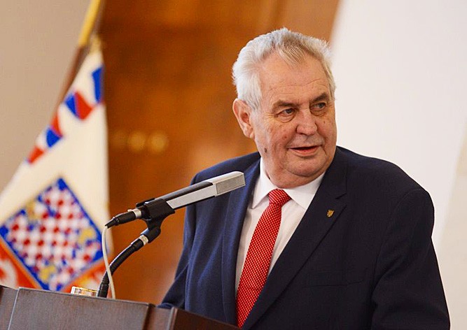 Милош Земан победил на президентских выборах в Чехии