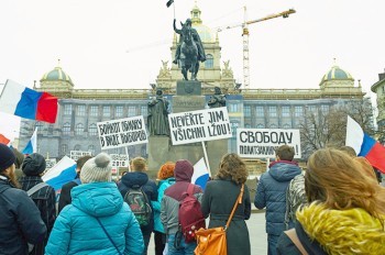 В центре Праги прошел митинг в поддержку Навального