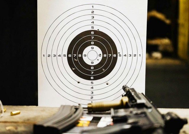 В Чехии школьница получила тяжелое огнестрельное ранение в тире