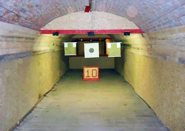 Инцидент с ранением школьницы в чешском тире был самоубийством