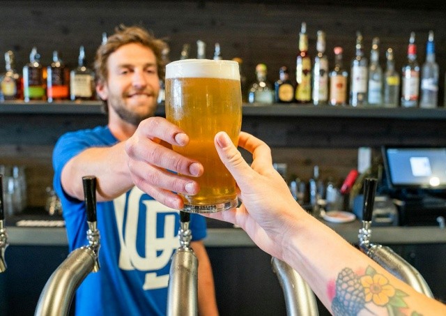 В Чехии ищут источник «утечки» пива в Россию 