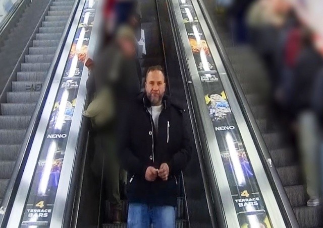 В Праге неизвестный украл у женщины кошелек с крупной суммой