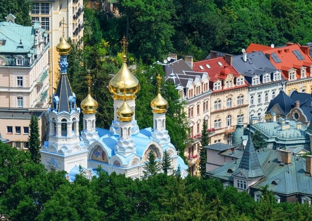 Выдворенного из Чехии священника РПЦ лишили почетного гражданства Карловых Вар