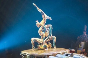 В Прагу приедет Cirque du Soleil: зрителей ждут 28 показов программы KURIOS