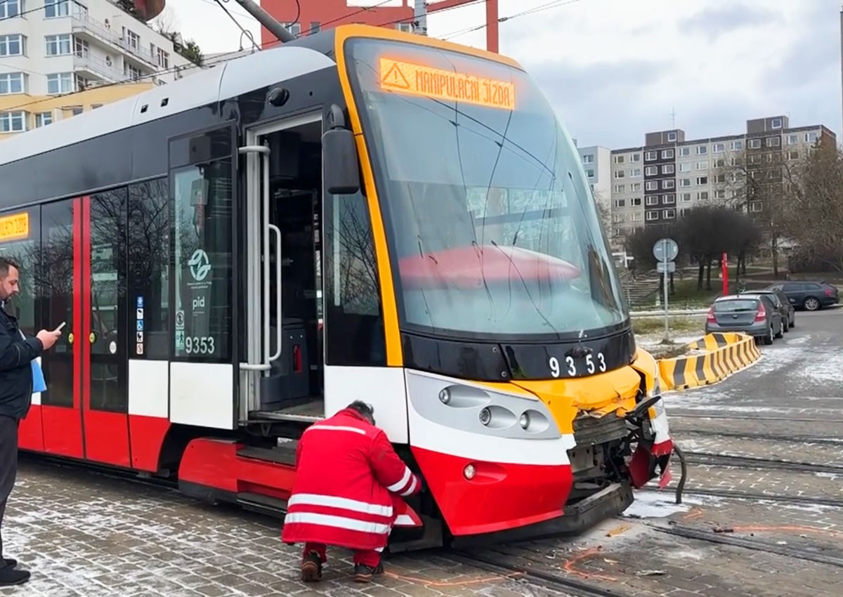 В Праге столкнулись два трамвая
