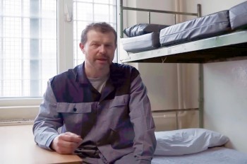 В Чехии выпустили инструкцию, как правильно садиться в тюрьму: видео