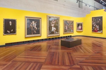 Как гаргулий Пражского Града чистят от сосулек: необычные кадры