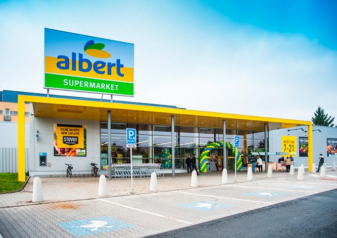 В пражских магазинах Albert  задержали 18 иностранцев 