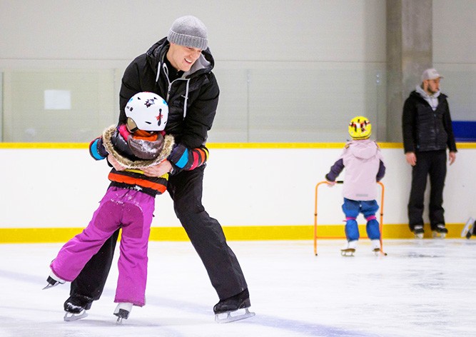 В Праге открыли новый зимний стадион