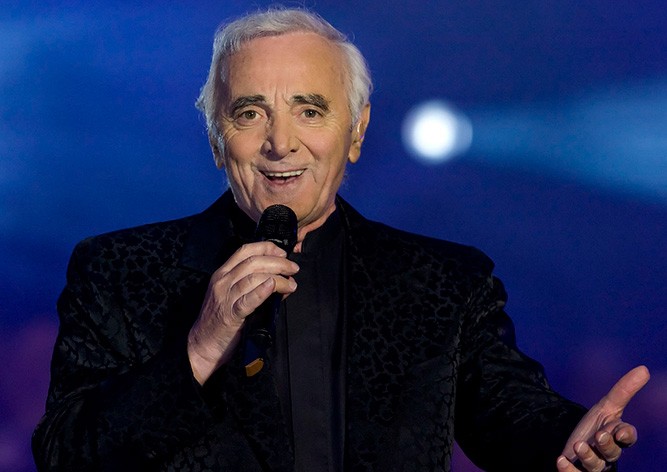 Легендарный шансонье Шарль Азнавур выступит в Праге