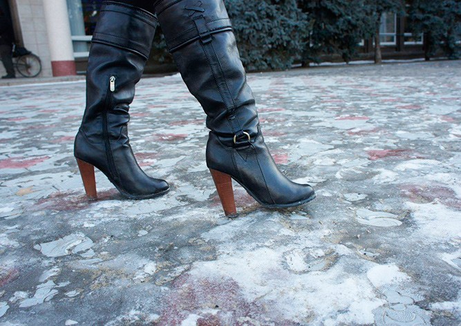 Жителей Чехии предупредили о гололедице