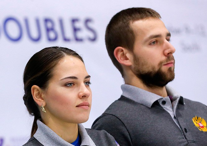 Российских керлингистов лишили бронзовой медали Олимпиады