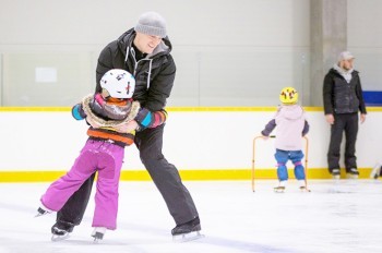 В Праге открыли новый зимний стадион