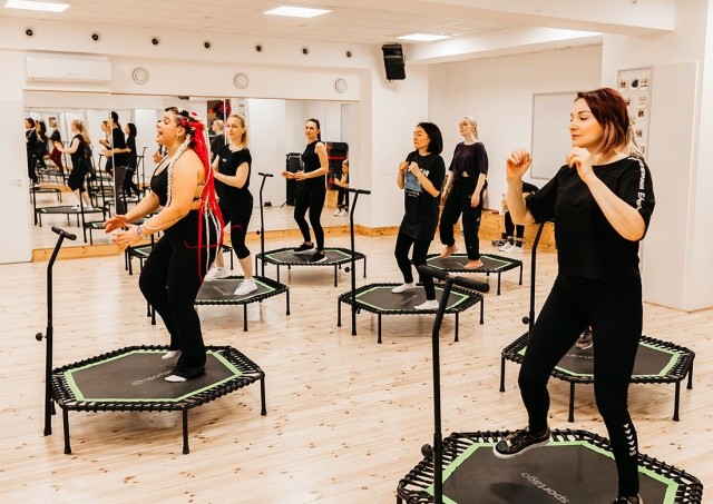 Бесплатное занятие каждому читателю от пражской студии SkyDance