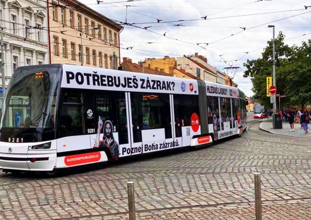 Прага ужесточила требования к рекламе в общественном транспорте