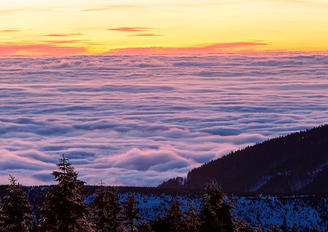 Видео: потрясающие чешские горы в формате time-lapse