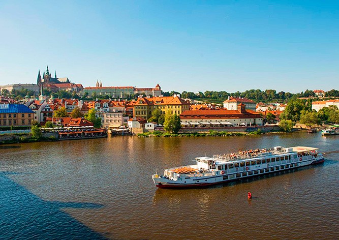 Бесплатно прокатиться на прогулочных судах в Праге можно будет 18 марта