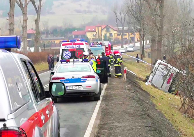 Автобус из Праги с российскими туристами «на борту» перевернулся в Польше