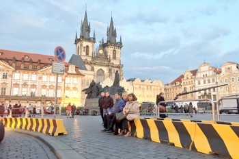 Посетителей пасхальных ярмарок в Праге защитят от террористов