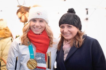 Мэр Праги вручила ключ от города Эстер Ледецкой