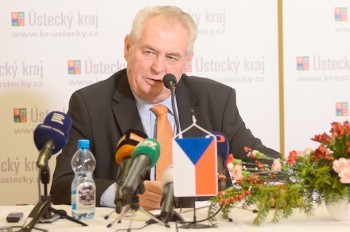 Земан приказал спецслужбам проверить заявление России о «Новичке»