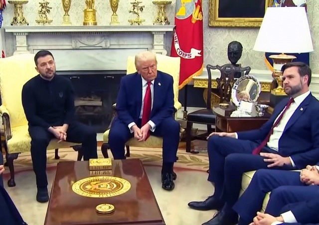 Reuters: Трамп приостановил военную помощь Украине