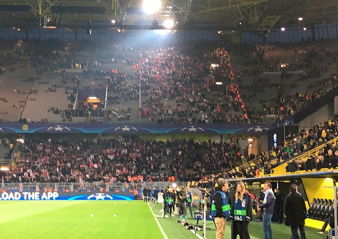 У автобуса «Боруссии» перед матчем Лиги чемпионов прогремел взрыв: пострадал футболист