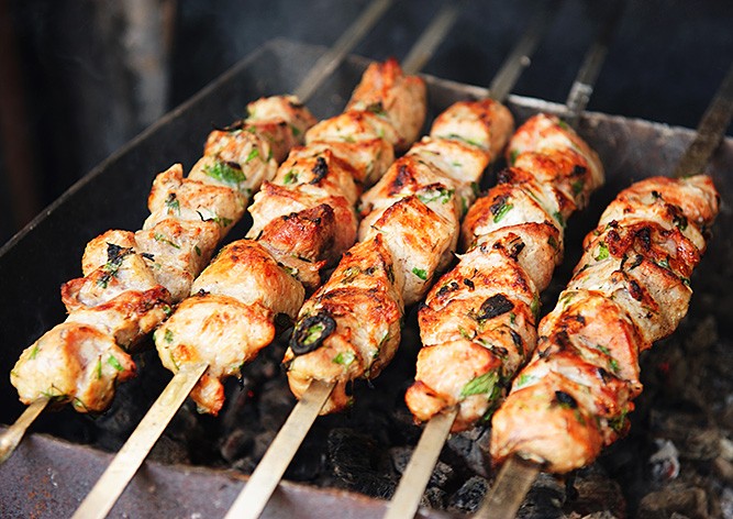 Где можно пожарить шашлык в Праге