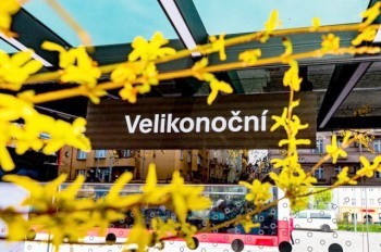 В среду в Праге появится «Пасхальная» трамвайная остановка