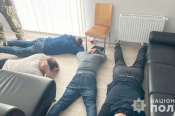 Чешско-украинская банда телефонных мошенников предстанет перед судом