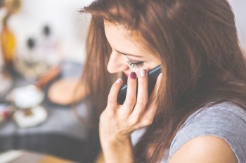 Чехия незаконно собирает данные о звонках и местонахождении жителей