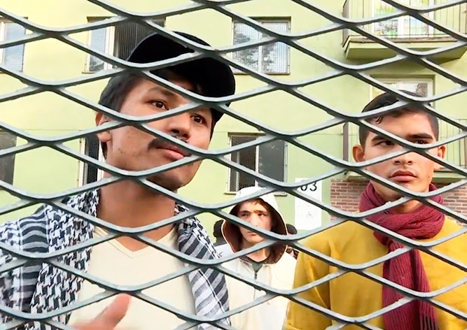 Нелегальные мигранты подняли бунт в чешском центре временного содержания