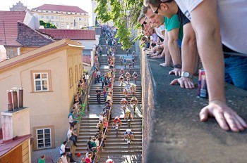 Вечером 17 мая велосипедисты устроят гонку по лестницам Пражского Града